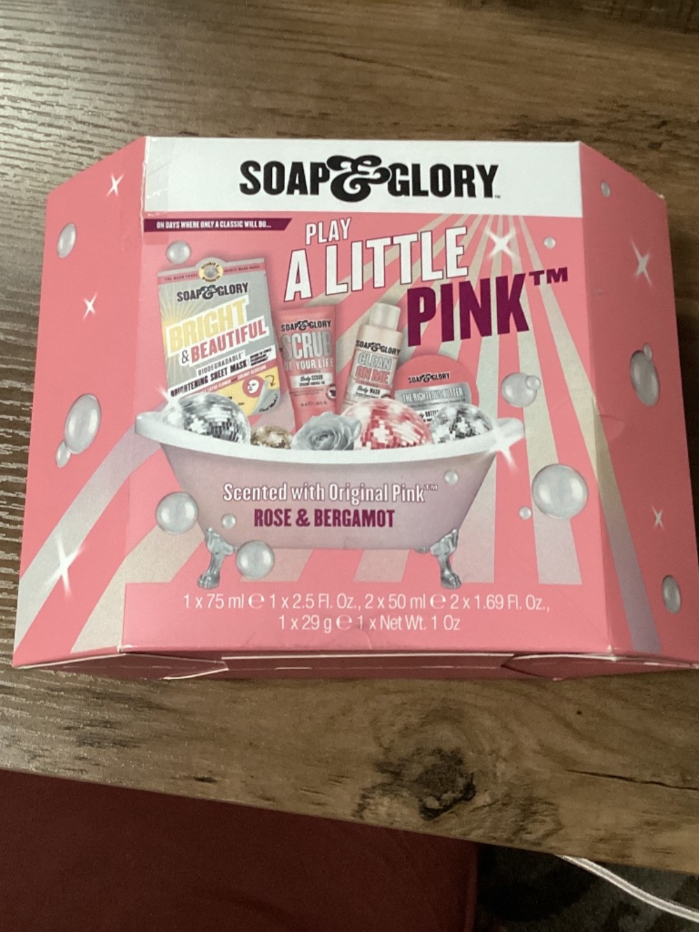 Soap&Glory Play A Little Pink Scented with Original Pink Rose & Bergamot New